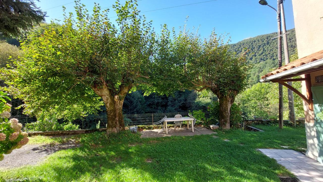 Maison De Famille Razecueillé Extérieur photo